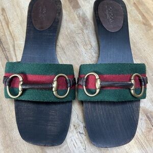 Faux Gucci Rouge helium flats size 10